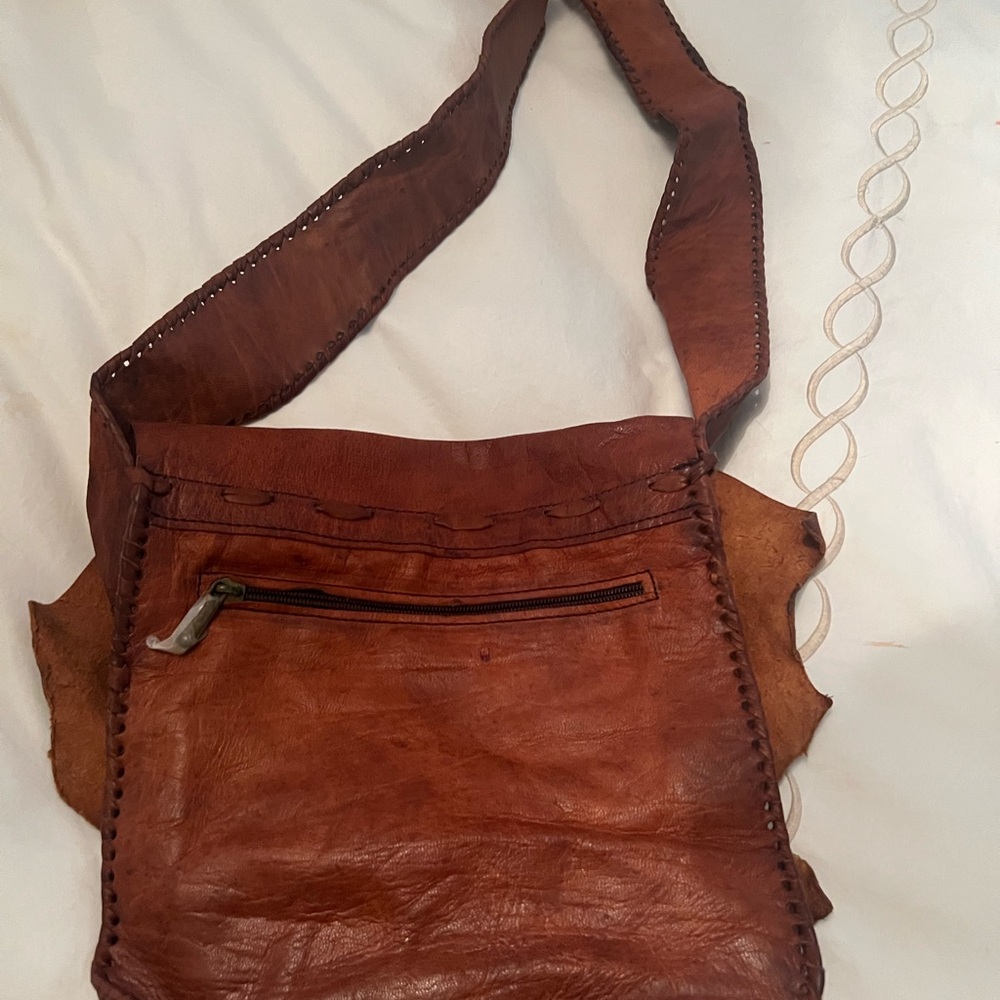 hobo bag leather geniune cross or sholder bag wth beautiful accent